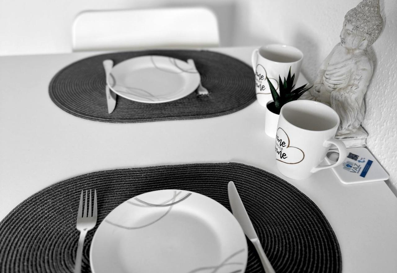 Vaz Apartments Essen, Kueche, Wlan, Tv, Netflix, Ca 15 Min Messe U Hbf Exterior foto