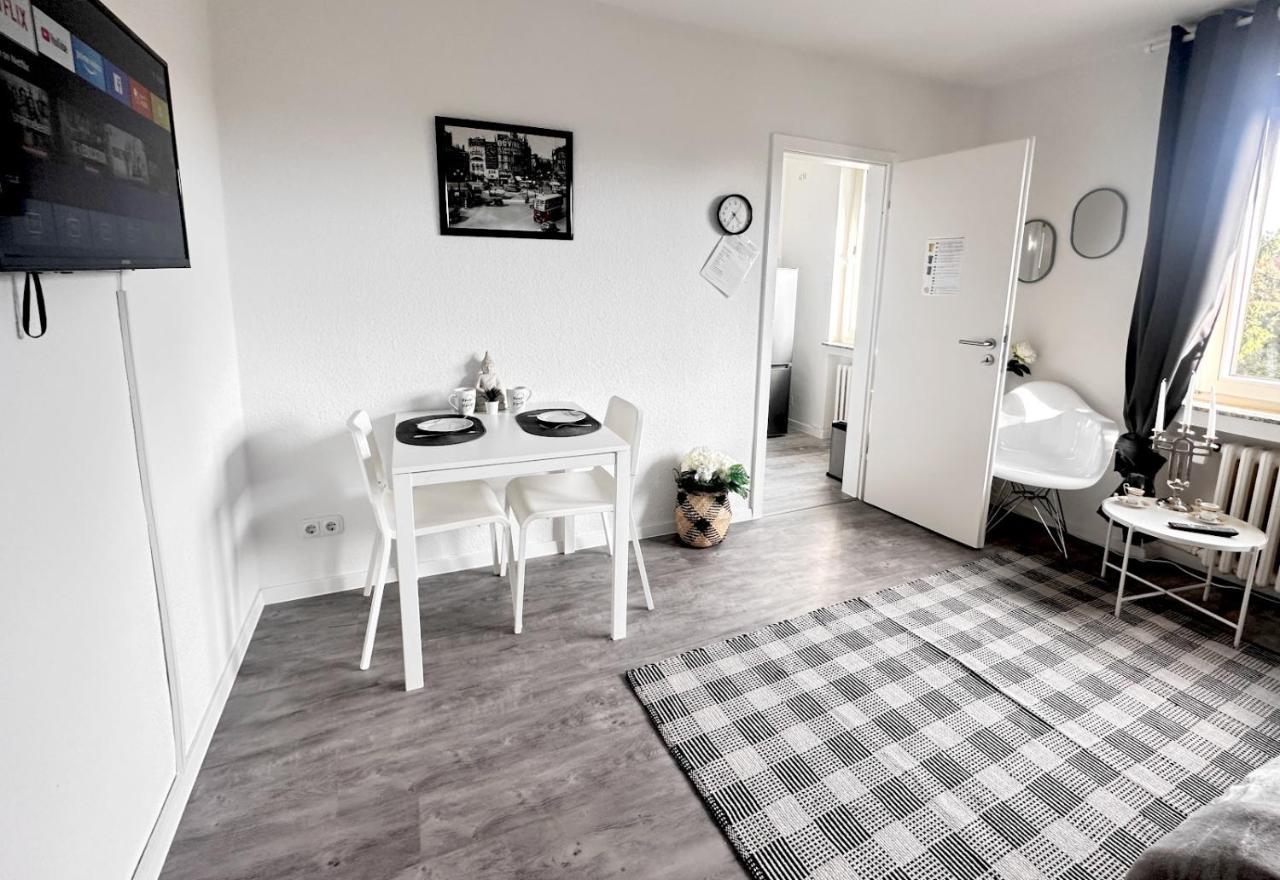 Vaz Apartments Essen, Kueche, Wlan, Tv, Netflix, Ca 15 Min Messe U Hbf Exterior foto