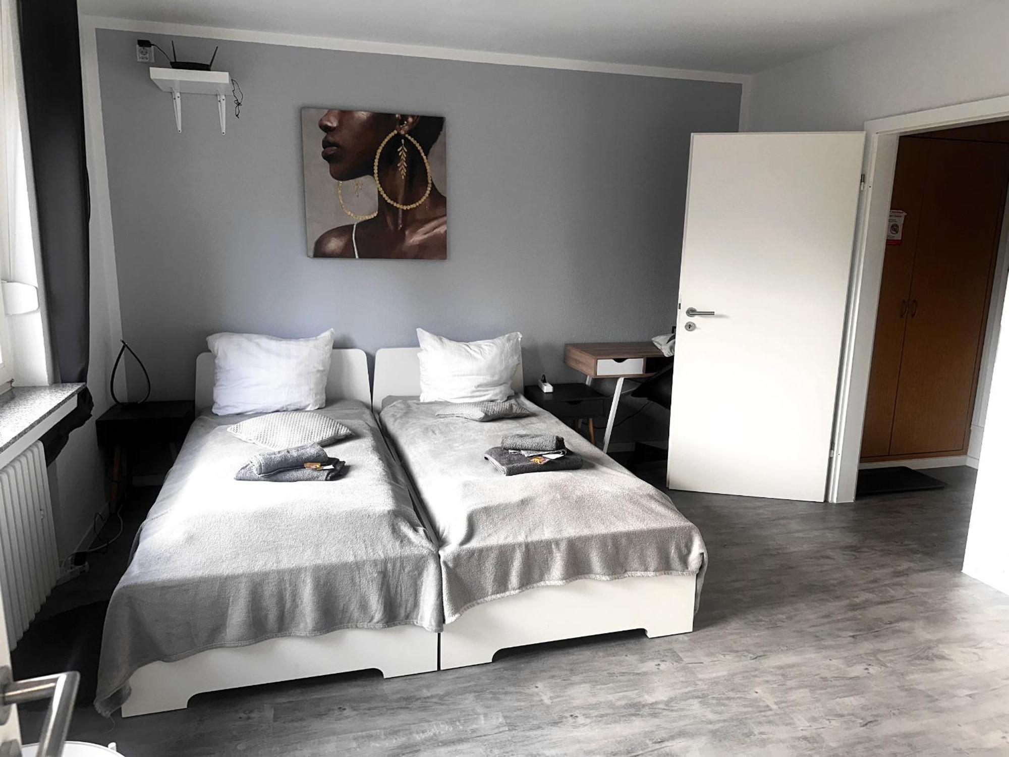 Vaz Apartments Essen, Kueche, Wlan, Tv, Netflix, Ca 15 Min Messe U Hbf Exterior foto